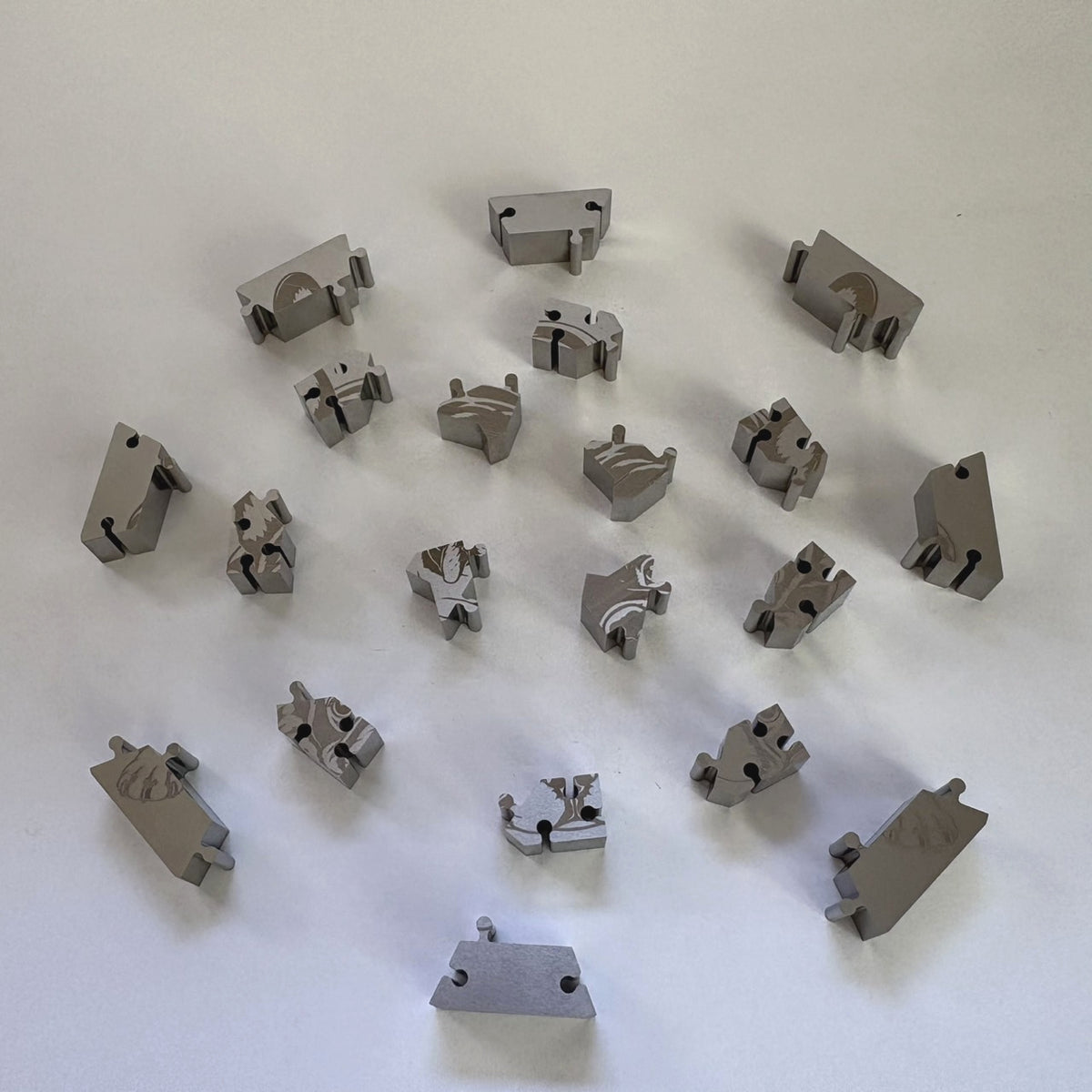 ZIREL【A French Bulldog's Break | A Cute Face, but a Frustrating】20-Piece Metal Puzzle